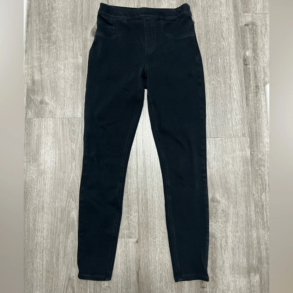 Spanx Pull-On Black Denim Jeggings size S (27)‎